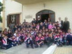 School children at library